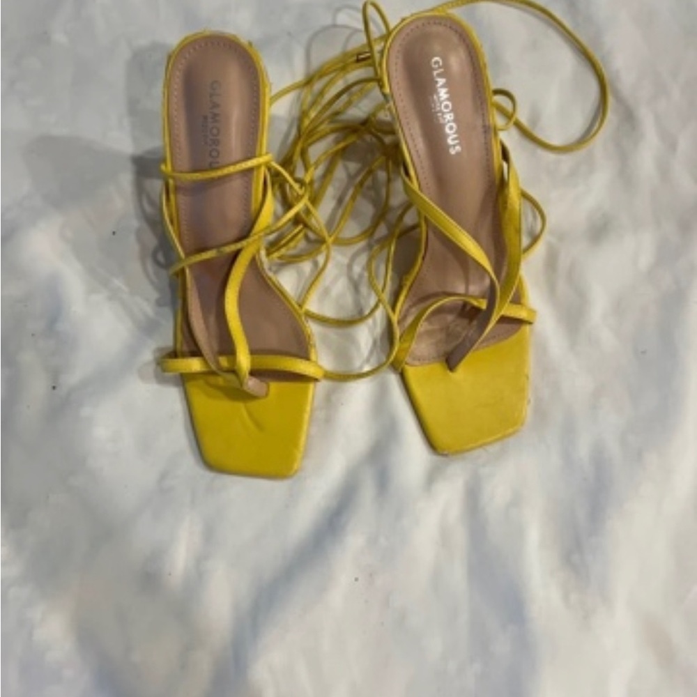 Glamorous Bright Yellow Lace-Up Square-Toe Heels